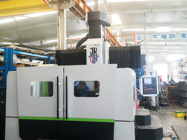 小型數(shù)控龍門(mén)銑床DHA2315具有什么優(yōu)勢(shì)？