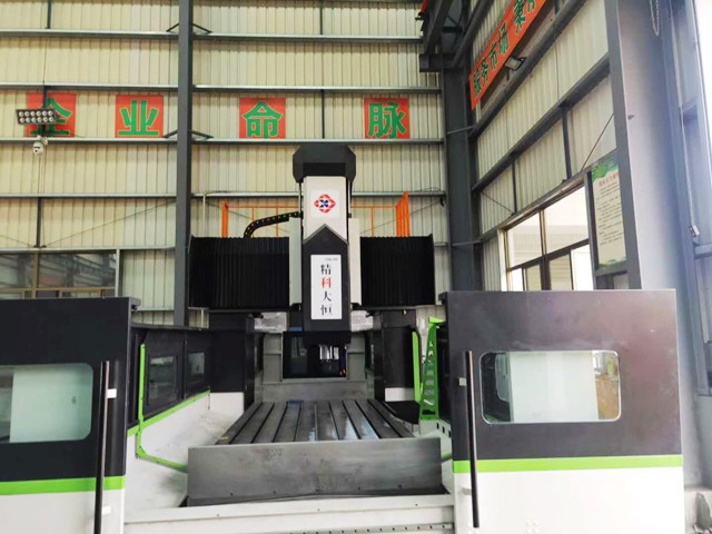 挑選龍門銑床時(shí)除了價(jià)格還應(yīng)該注意什么？