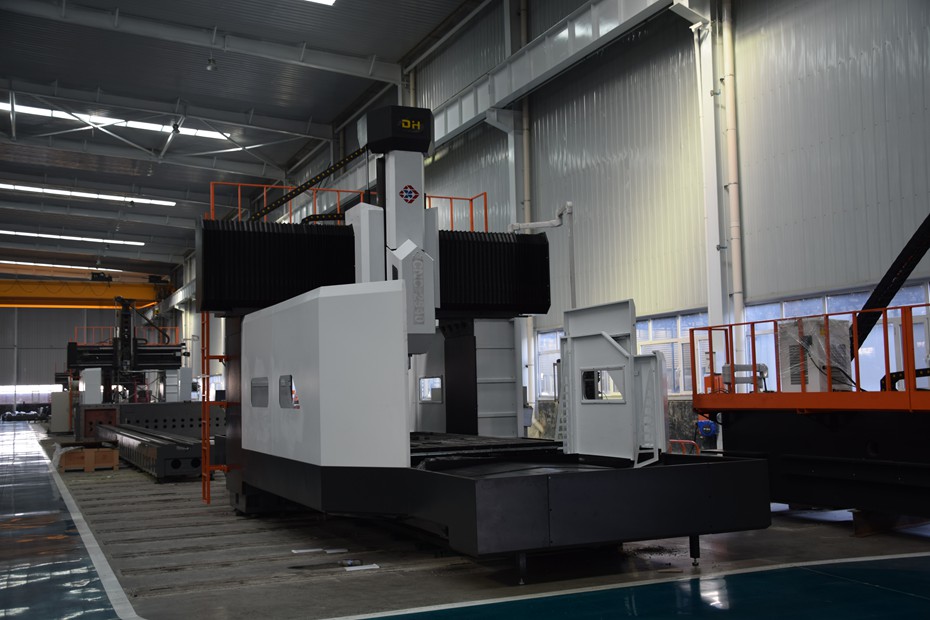 數(shù)控龍門銑床.jpg 數(shù)控龍門銑床.jpg